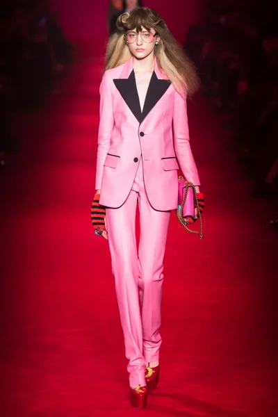 Look 33